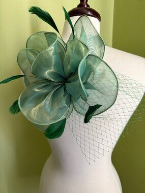Green Mesh Feather Fascinator Hat Tea Party Derby Wedding Veil